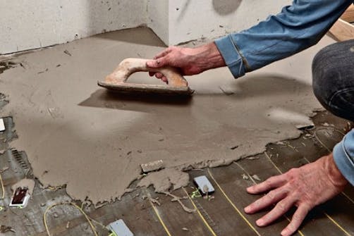 Tunn golvvärme till både el och vatten